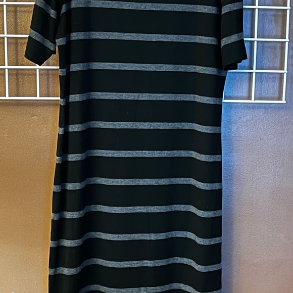 PLUS SIZE LuLaRoe Julia Dress - Picture 3 of 3